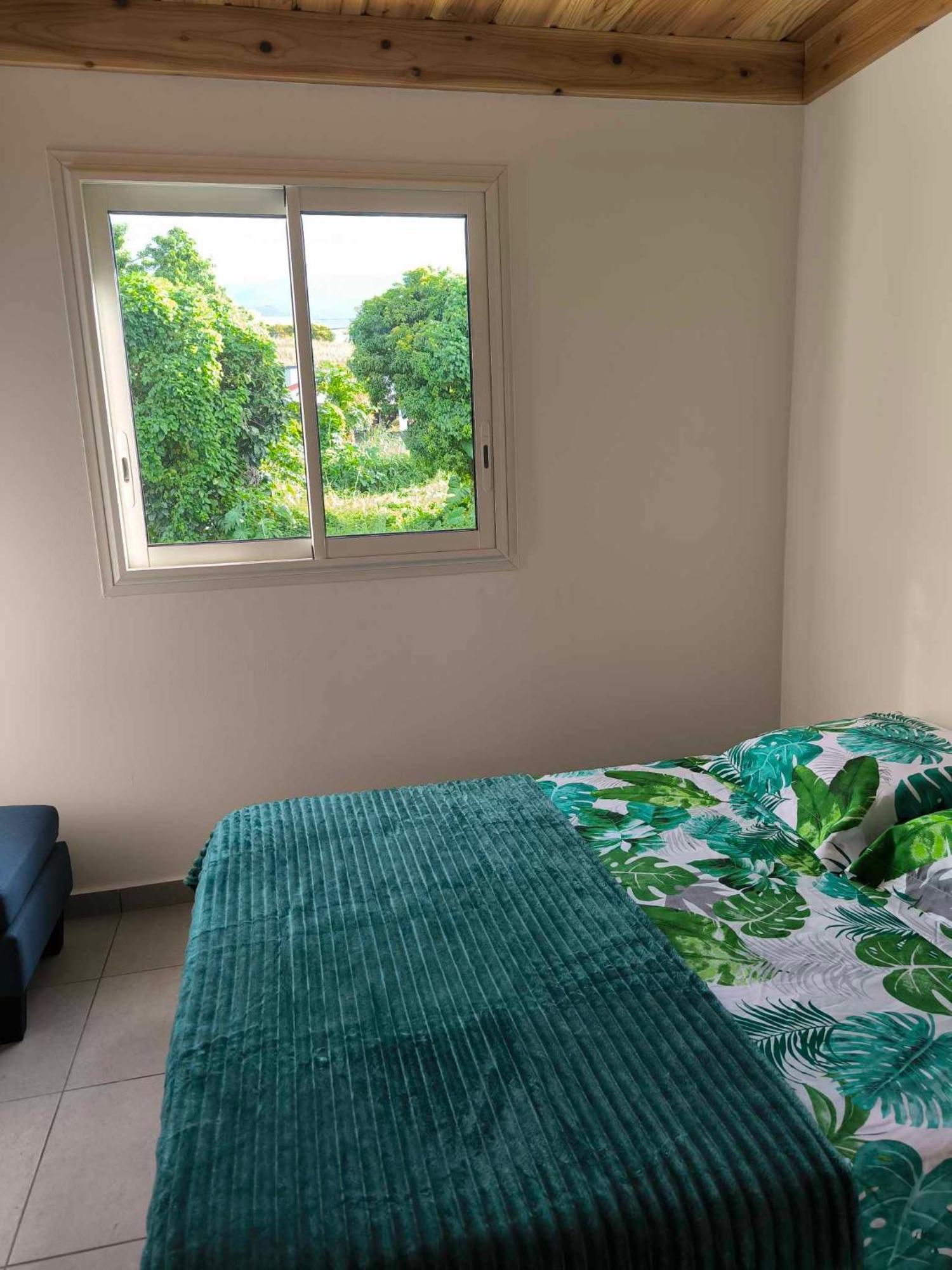 Residence Belle Vue Sainte-Rose Bagian luar foto